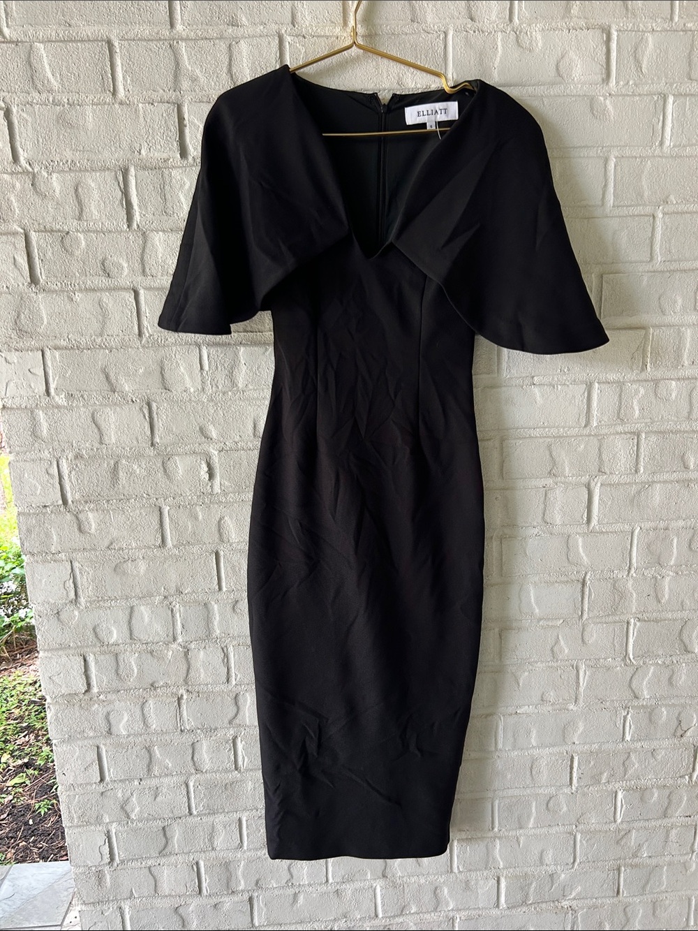Elliatt new Gia cape midi dress